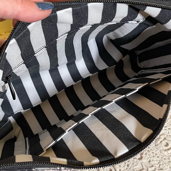 Spiderwebs, Happy Bats & Black Roses Handbag - Picture 11 of 11